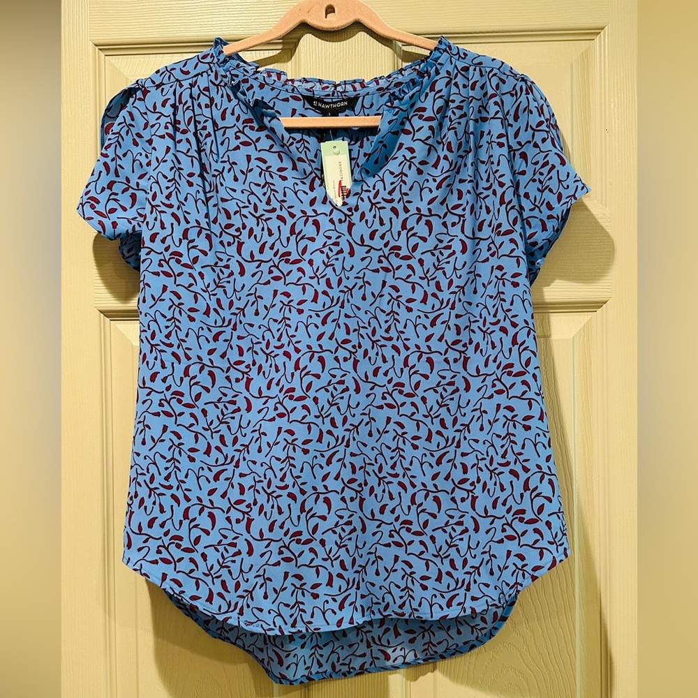 NWT 41 Hawthorn blouse with tulip sleeve | blue & purple leafy floral